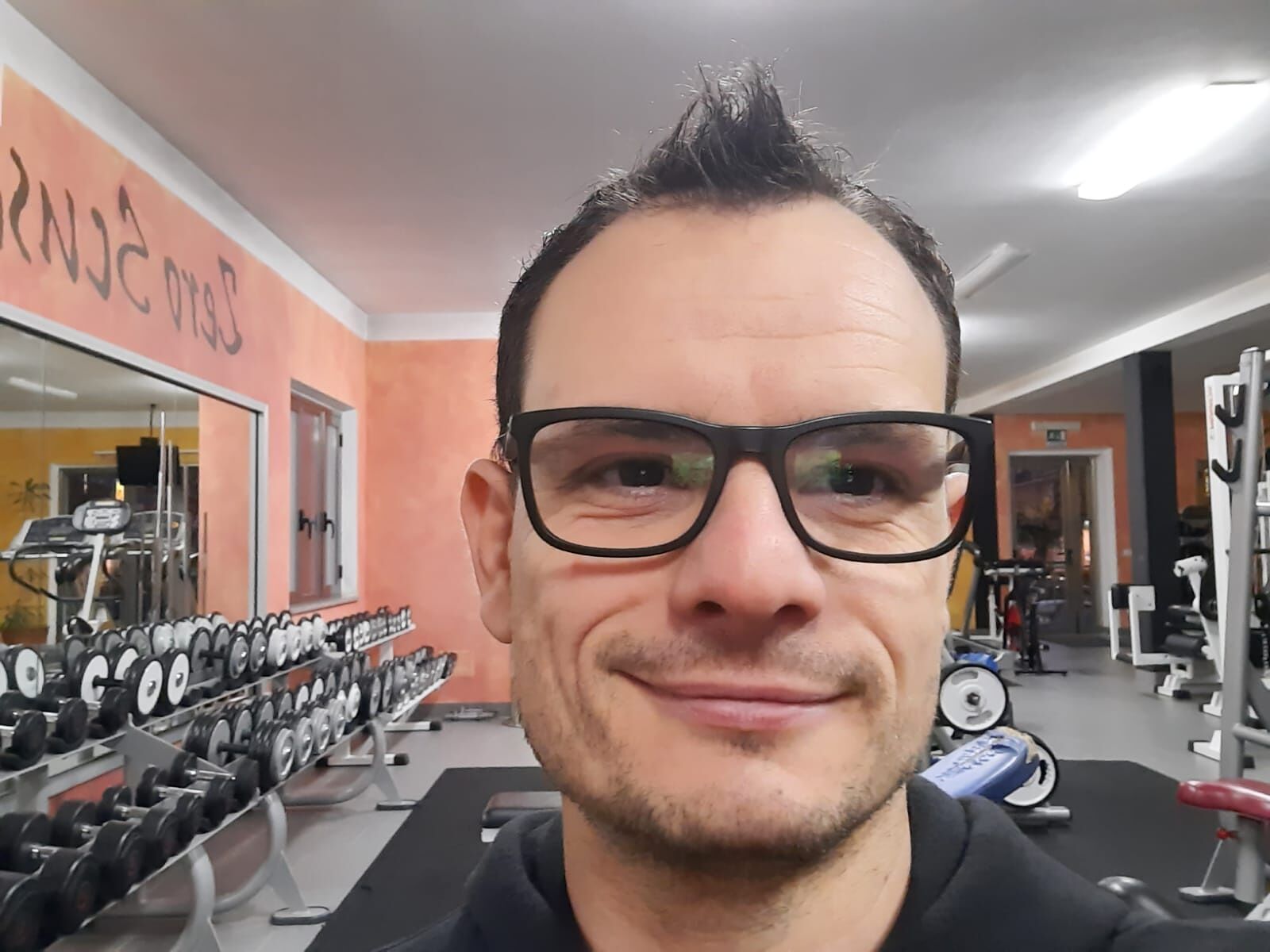 Massimo Carta, titolare di una palestra, a Radio Casteddu: “Coi Ristori non paghiamo nemmeno le spese”