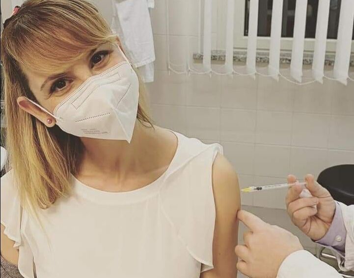 Claudia, dottoressa di Quartu: “La foto mentre mi vaccino? Scelta etica, la salute conta”