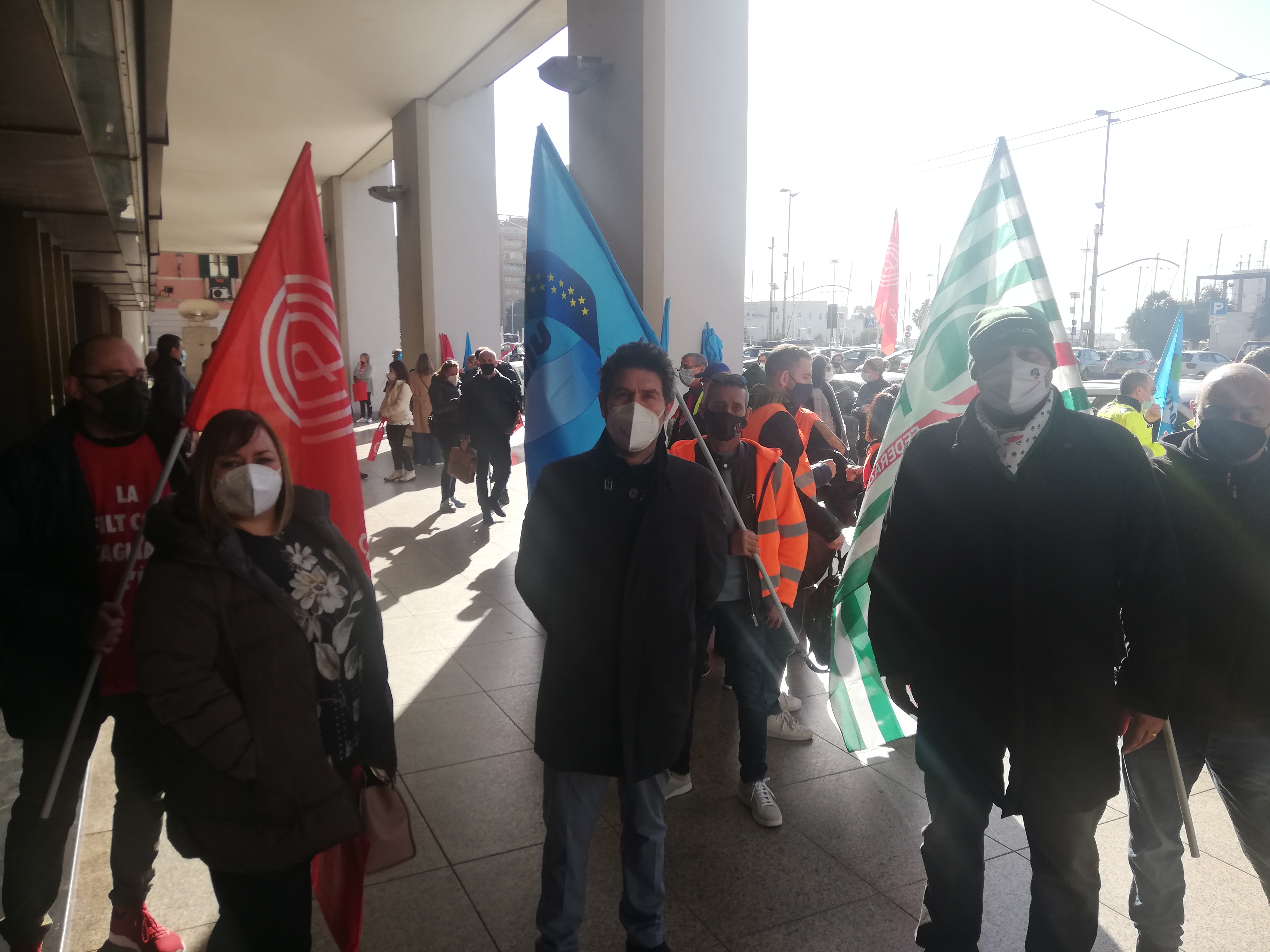 Il Covid stritola l’aeroporto di Elmas: “Crisi nera da un anno, dateci i ristori”