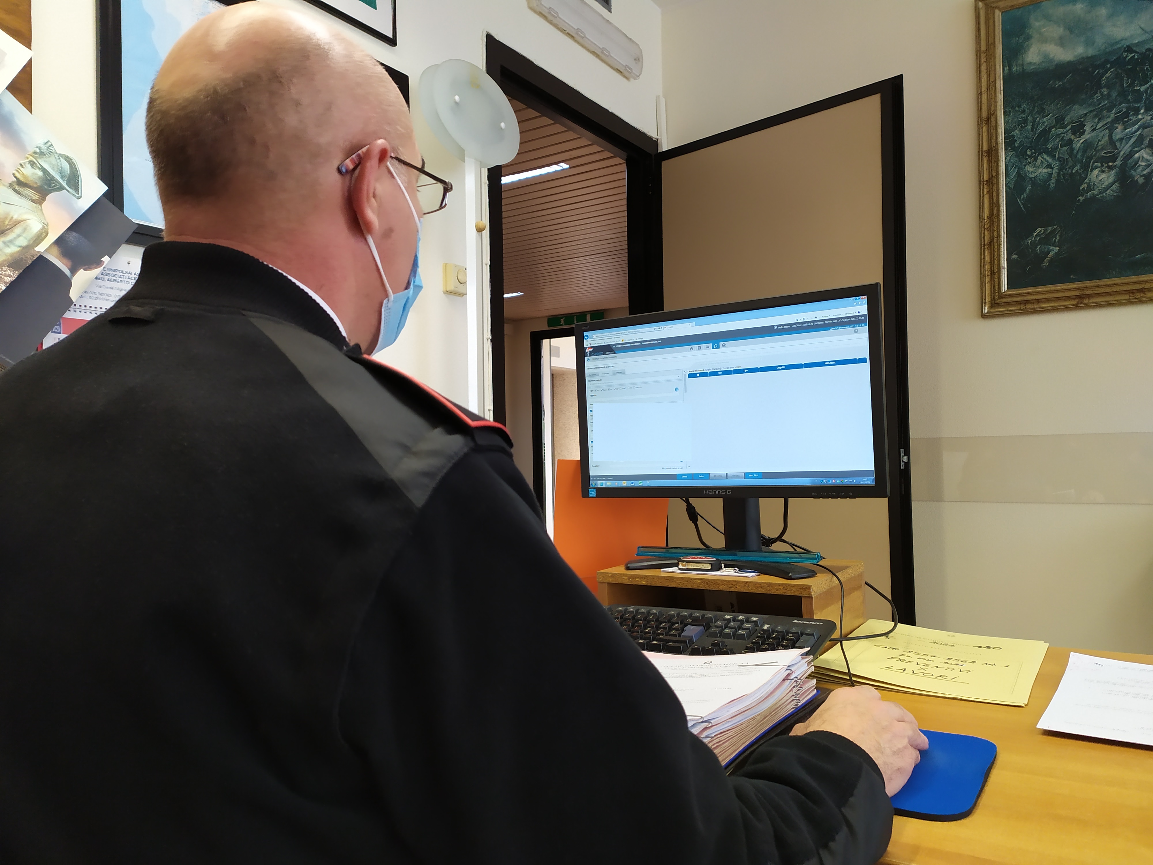 Mandas, geometra truffato dopo un acquisto sul web: è l’ennesimo caso in Sardegna