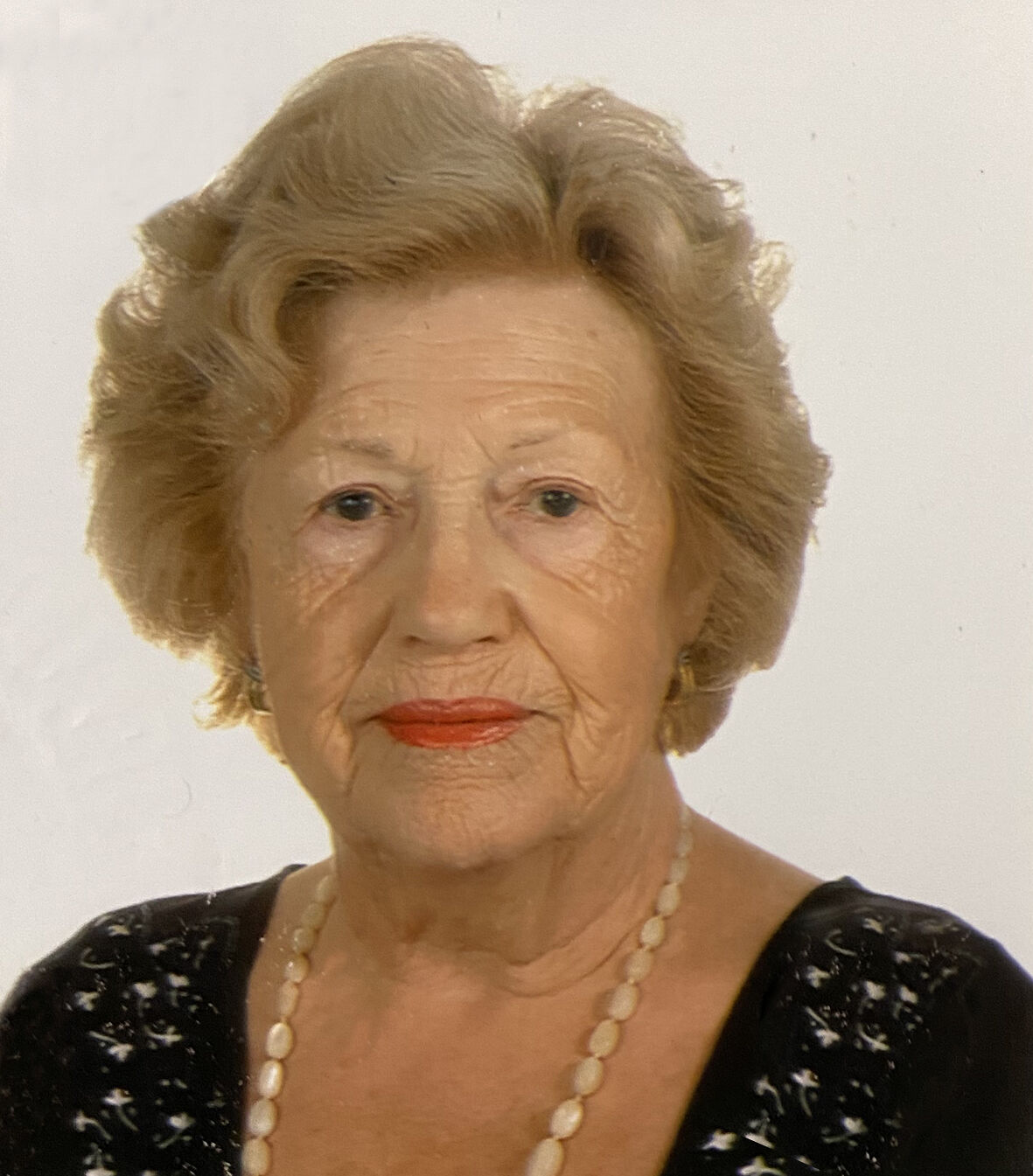 “Tenera e dolcissima mamma Myriam Marci, il nostro amore è per sempre: quel tuo sguardo infinito era solo il tuo”