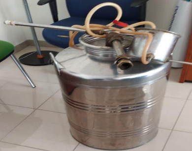 A Sassari sequestrati in un laboratorio artigianale un alambicco e prodotti alcolici