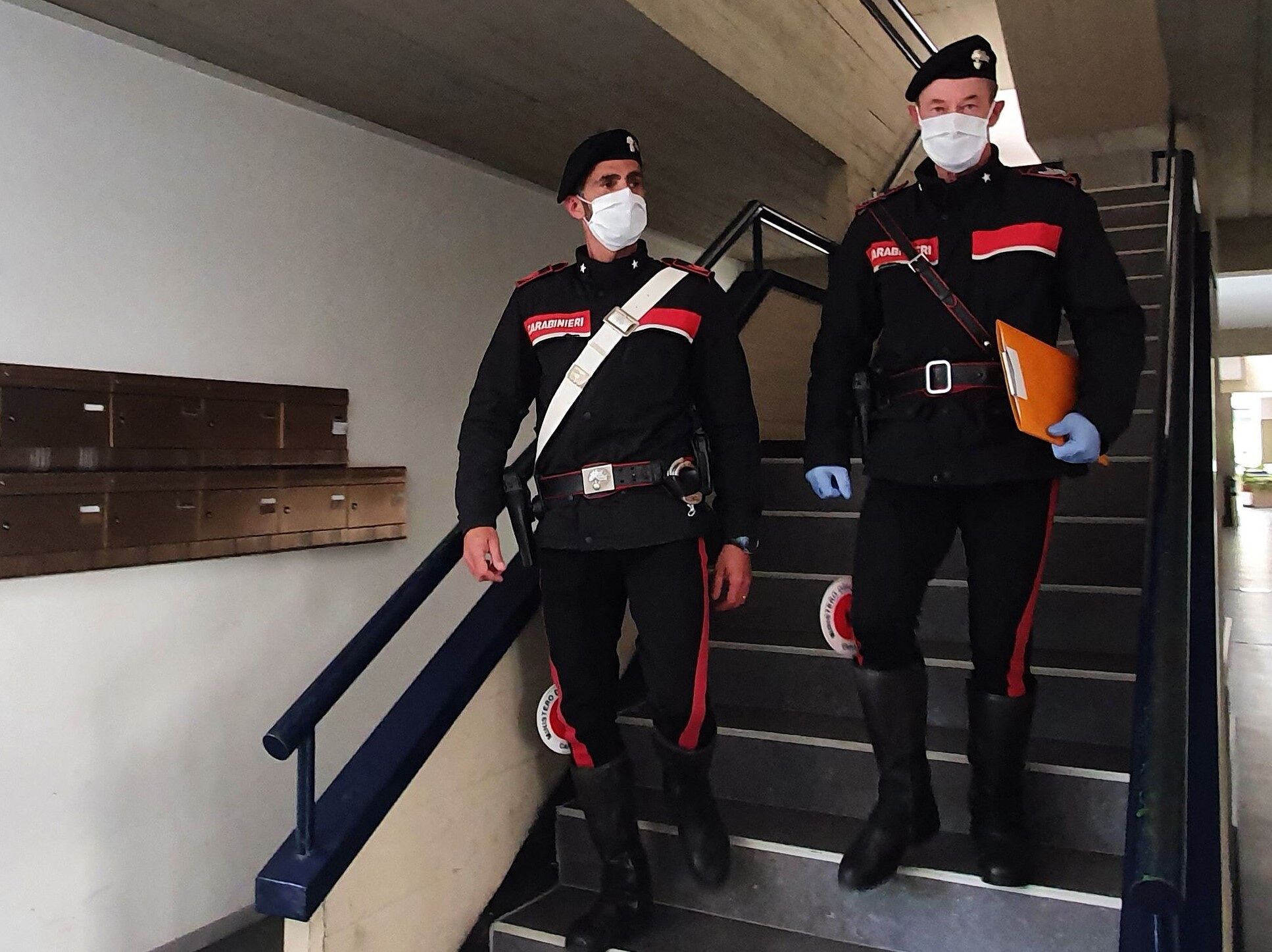 Villacidro, viola la mail di un commerciante per falsificare una fattura: smascherata casalinga “hacker”