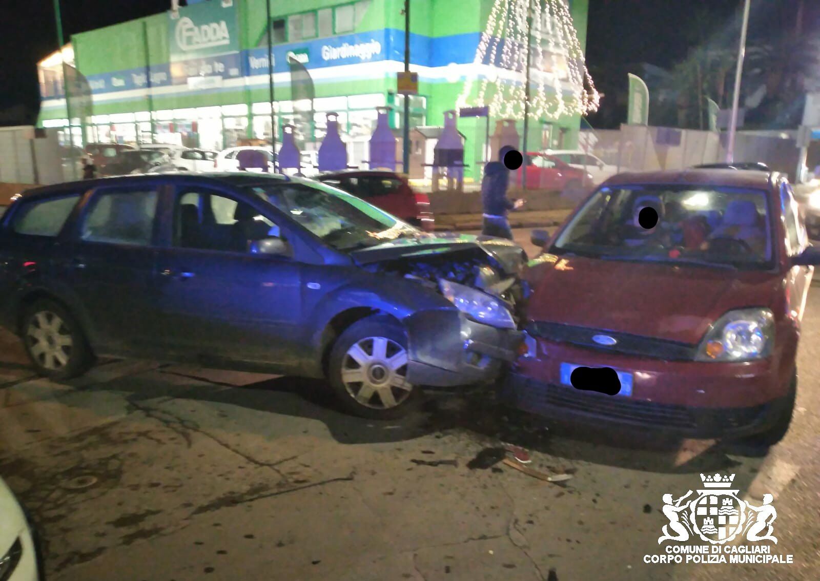 Incidente a Cagliari, scontro all’incrocio di via Calamattia: due feriti