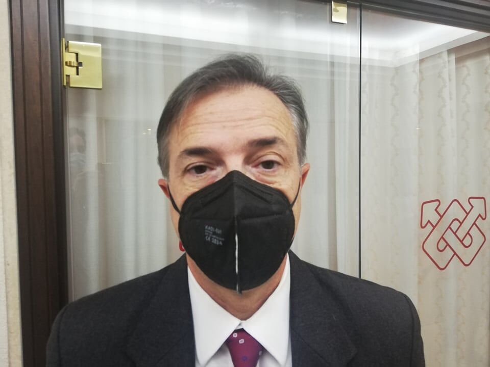 Albergatori sardi furiosi: “Cattiva pubblicità con l’Isola arancione, influirà sulle nuove prenotazioni”