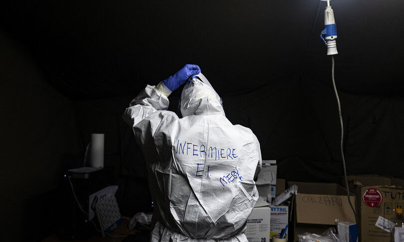 Virus, Gimbe lancia l’allarme: “Curve in risalita, serve il lockdown”