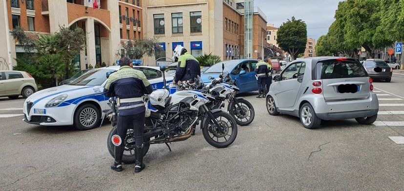 Cagliari, a Stampace multa al ristorante-pizzeria recidivo: scatta la sanzione di 800 euro