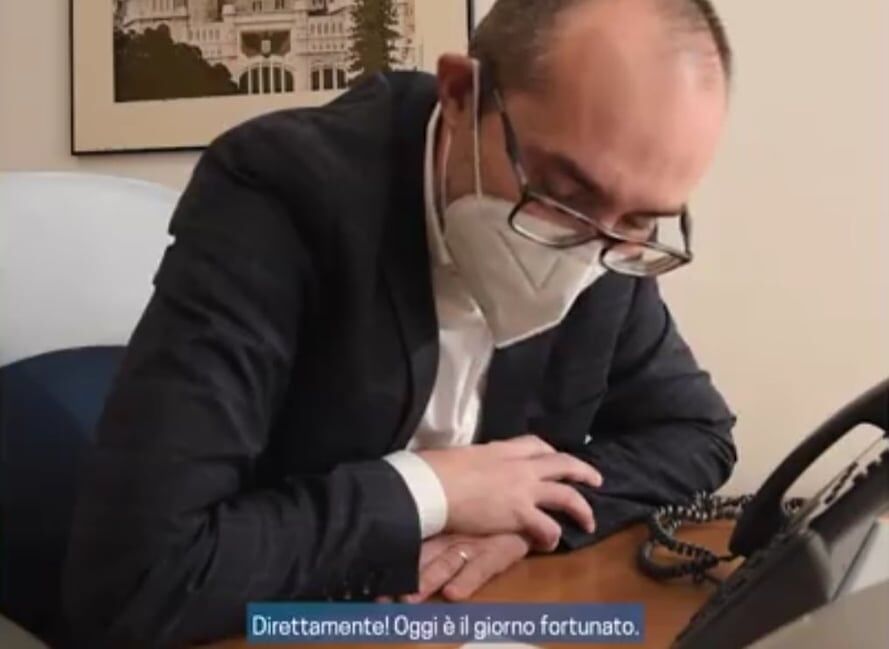 Cagliari, Truzzu telefonista per un giorno all’Urp: il sindaco risponde alle lamentele dei cittadini