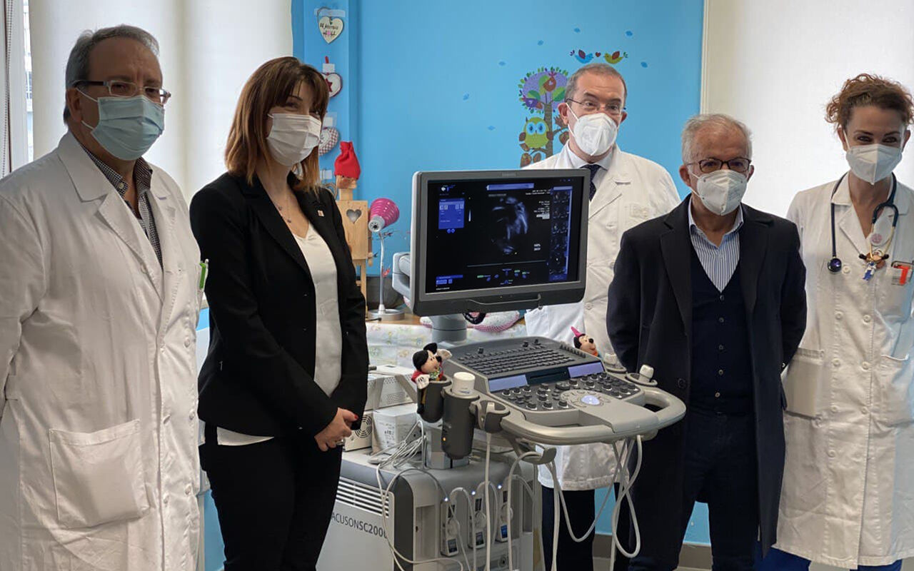 Un dono d’amore a San Valentino per il Policlinico: un super ecocardiografo per curare i cuoricini dei più piccoli