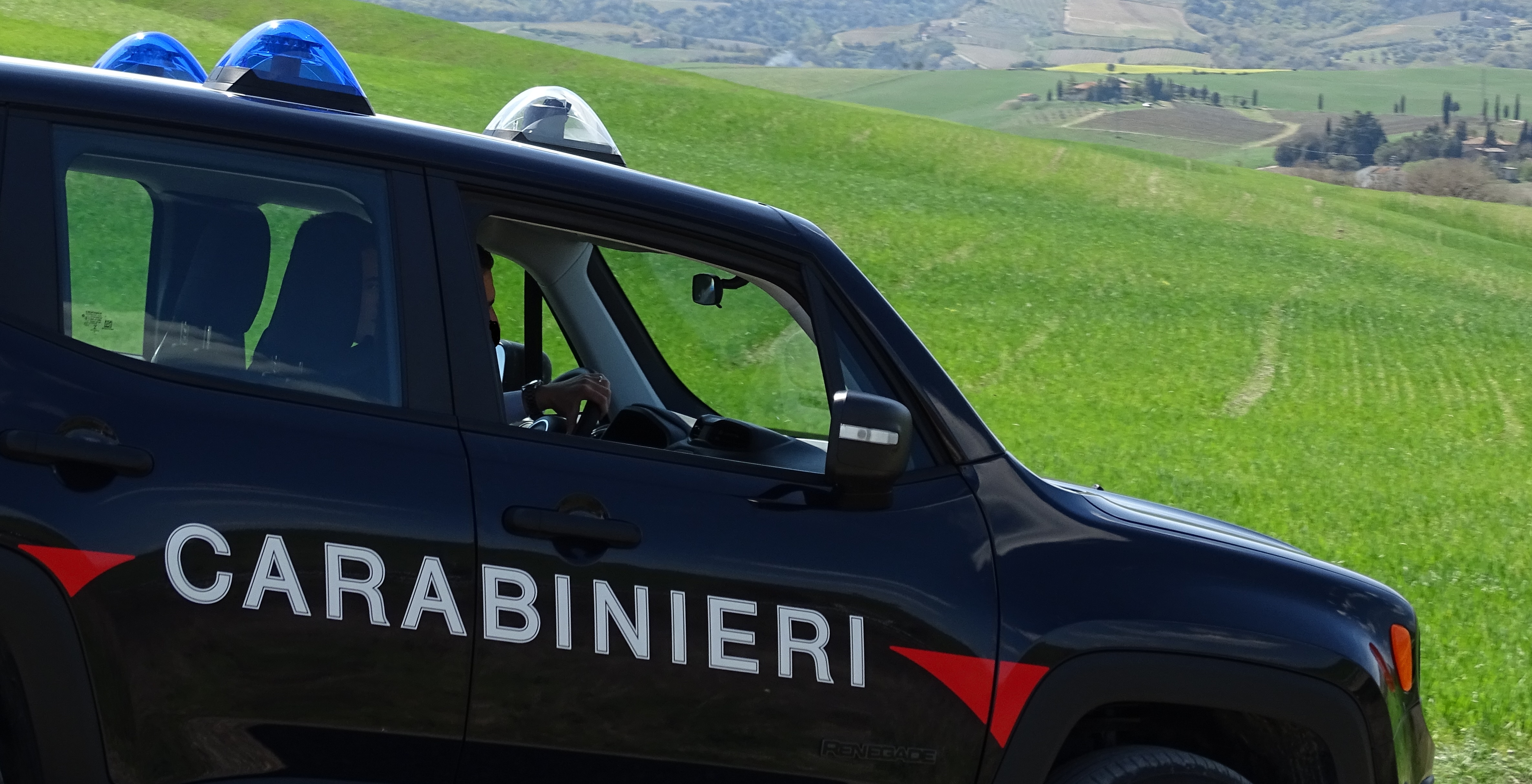 Riempie di pugni in faccia il titolare dopo un rimprovero, servo pastore africano nei guai a Villanovafranca