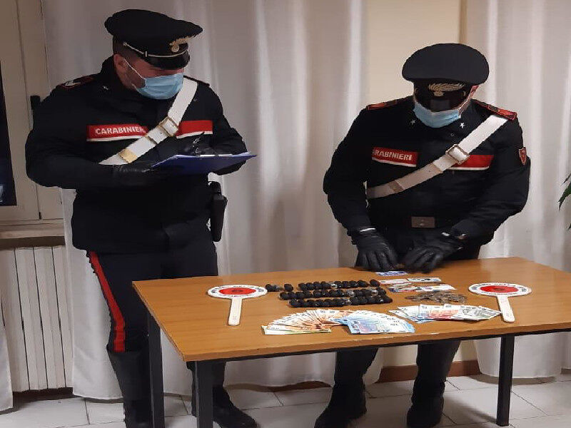 Mezzo chilo di coca purissima nascosta nel b&b, trafficante venezuelano arrestato a Sassari