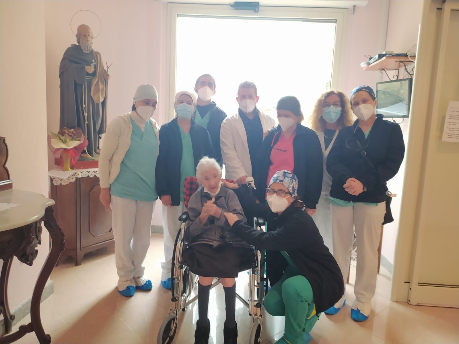 Nuoro, al via le vaccinazioni anti-Covid in Case di riposo e fra i volontari 118