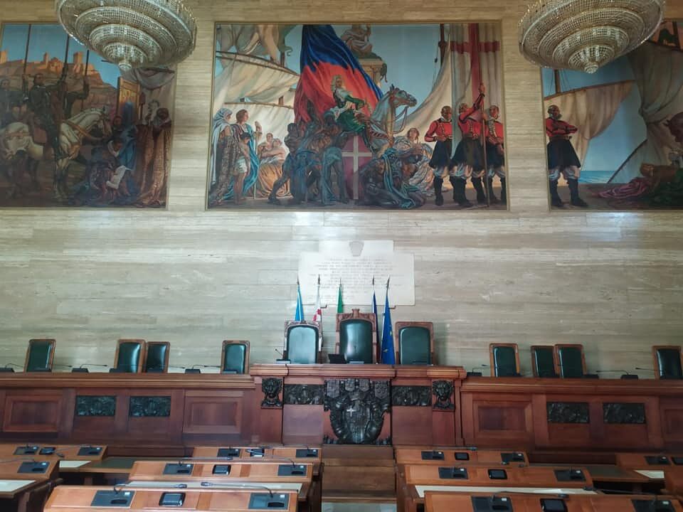 Cagliari, “consiglio comunale senza gli assessori di Truzzu: una festeggiava il compleanno”