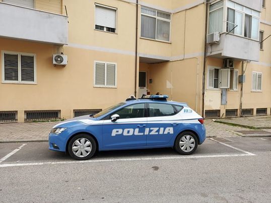 Is Mirrionis, litigio in strada e minacce ai poliziotti: denunciato anche per furto di energia elettrica