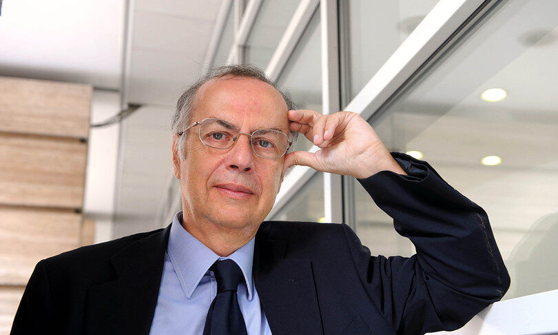 Virus, le varianti spaventano: “Focolai nelle scuole, chiuderle anche se è doloroso”