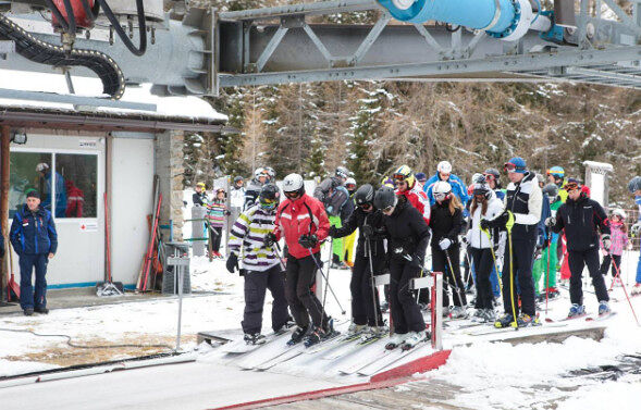Riaprono gli impianti di sci in zona gialla dal 15 febbraio, ancora al palo palestre e piscine