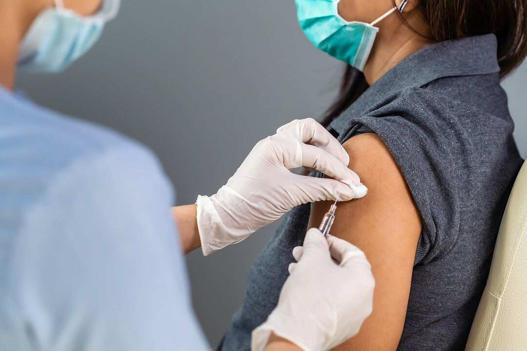 Vaccinazioni, la Sardegna arranca: terzultima con l’1,59% ma migliorano le terapie intensive