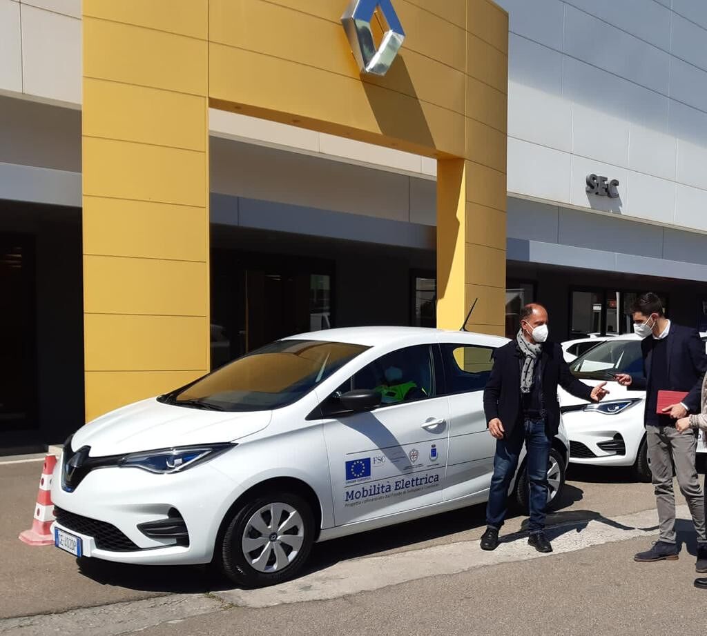 Selargius, parco auto comunale sempre più green: tre auto e cinque colonnine