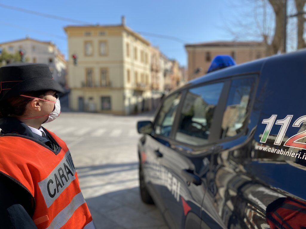 Ubriaco guida contromano in centro a Nuoro: denunciato pensionato di 62 anni