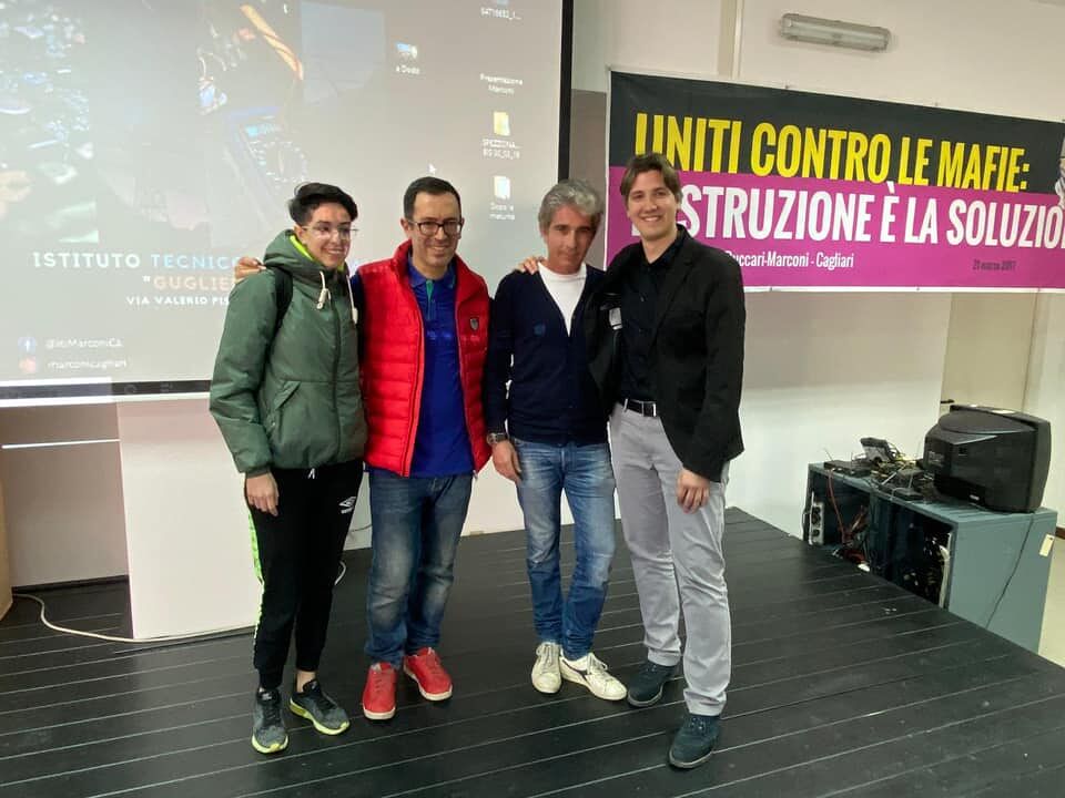 Nuovi media, reputazione digitale e bullismo: se ne parla al Marconi di Cagliari