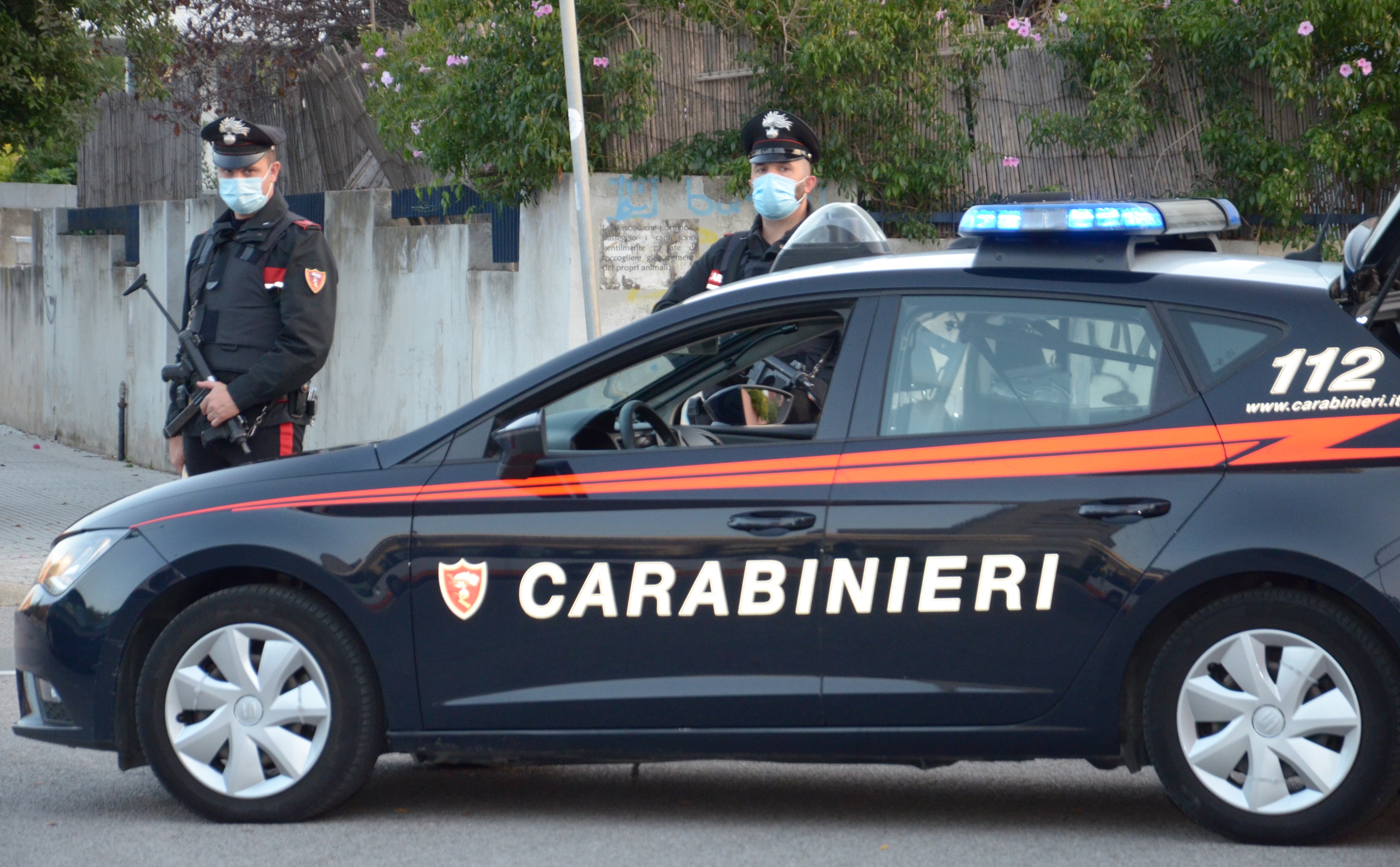 Assemini, 19enne palpeggiata da un minore in bicicletta: intervengono i carabinieri