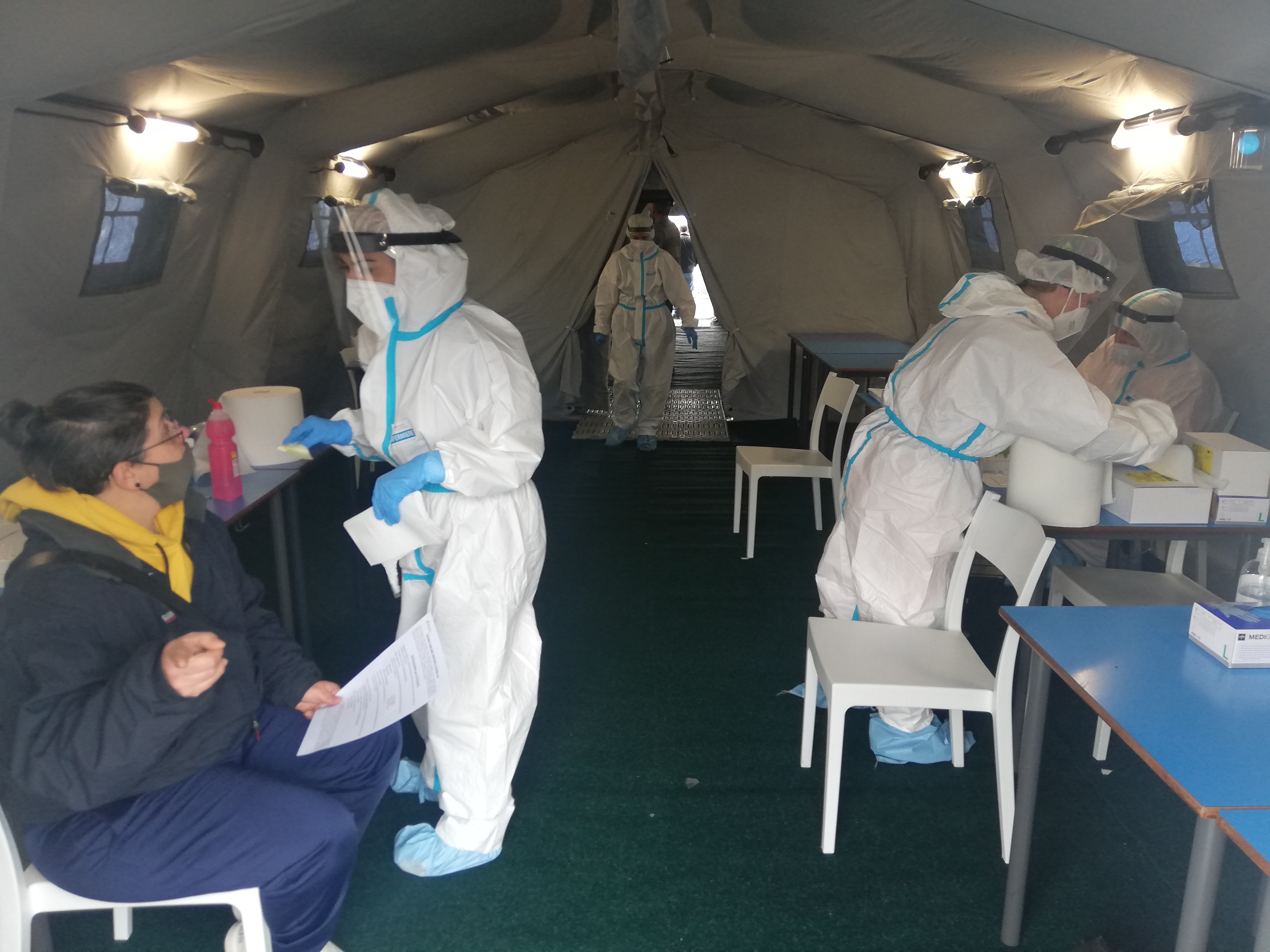 Cagliari, scovato un positivo al Covid al porto: in 50 hanno accettato il test rapido