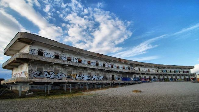 Cagliari, hotel di lusso al Poetto nell’ex Ospedale Marino: via alla gara