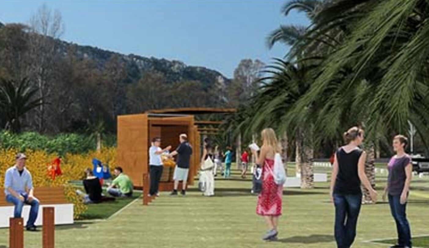 Movida e negozi in riva al mare a Marina Piccola: “Spazio eventi e locali nelle banchine del porto”