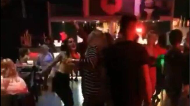 La zona bianca in Sardegna non salva discoteche e fiere: eventi vietati sino al 6 aprile