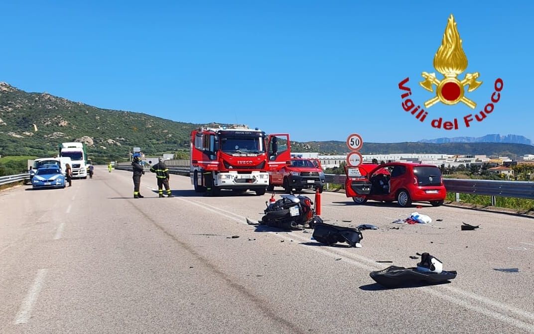 Pauroso schianto auto-moto in Sardegna, due persone in gravissime condizioni