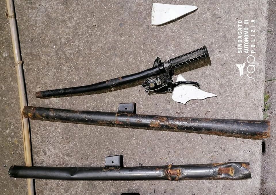 Caos al centro migranti di Monastir: “Si bastonano e si accoltellano. Prima o poi si ammazzeranno”