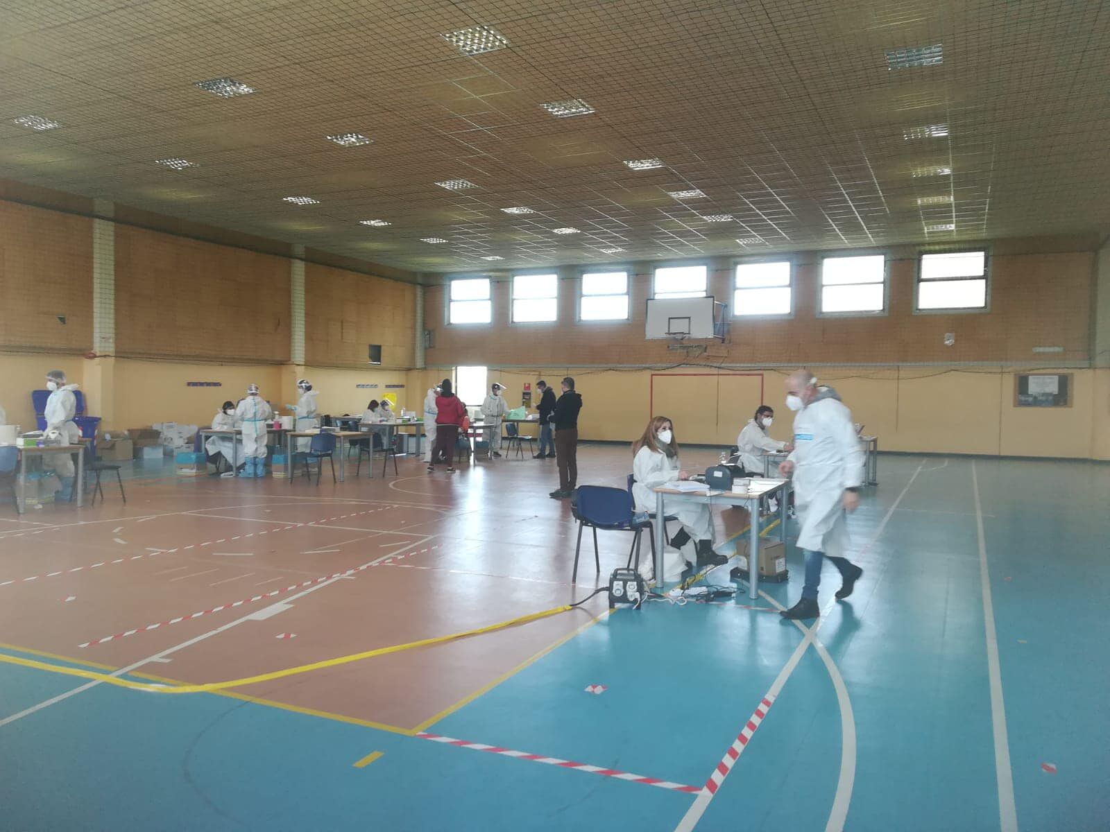 Assemini, con lo screening saltano fuori decine di positivi: “47, non sono pochi”