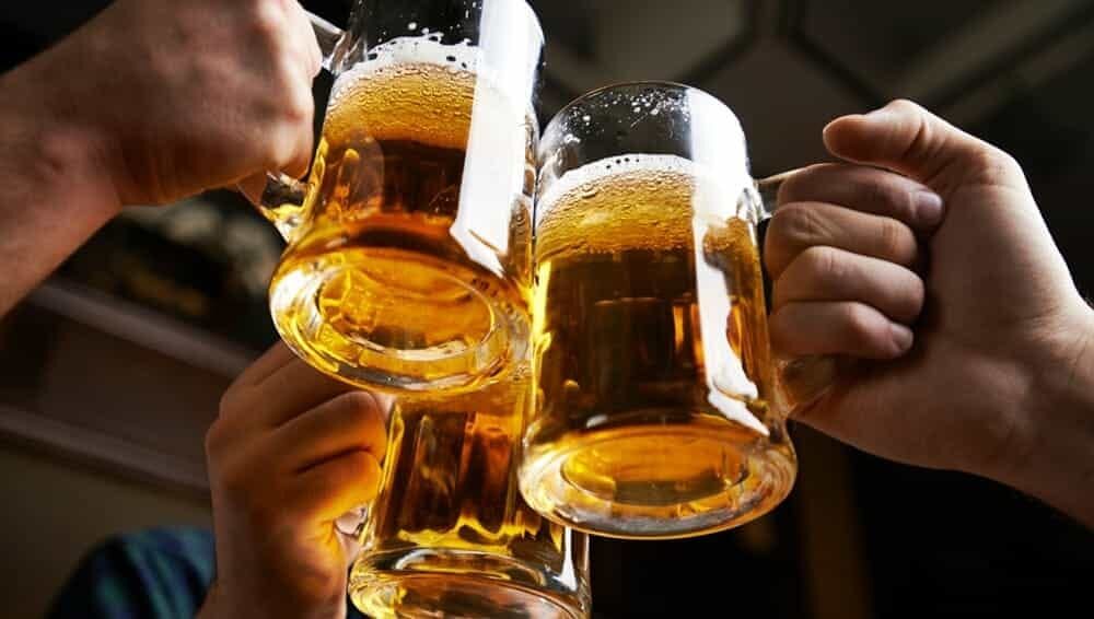 Monserrato, sorpresi a bere la birra in un circolo: multa da 400 euro