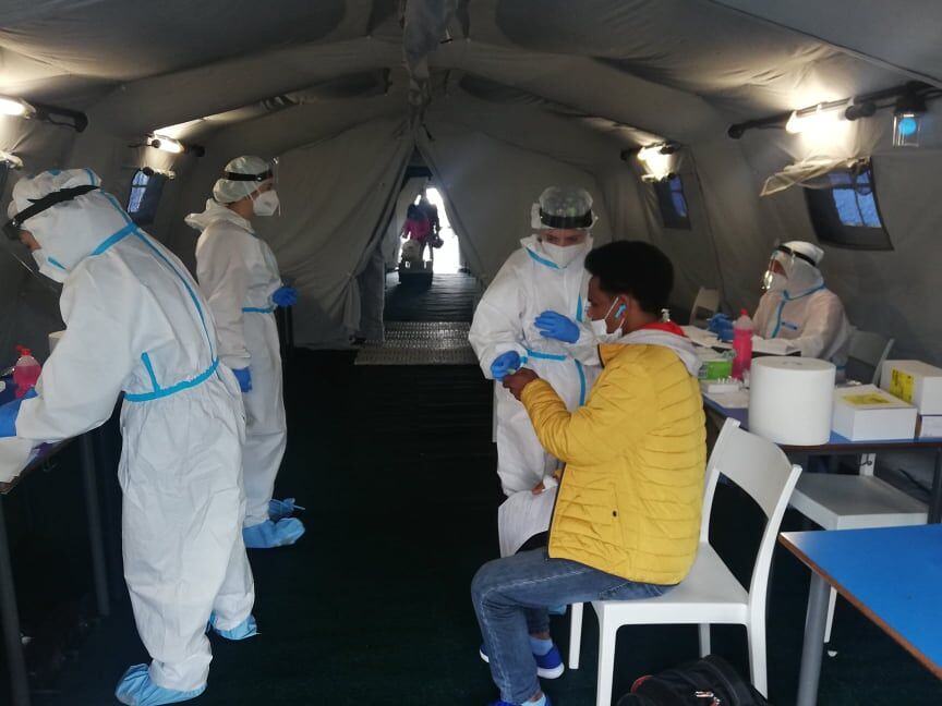 Cagliari, il positivo al Covid è un portuale: dieci lavoratori tracciati e in isolamento