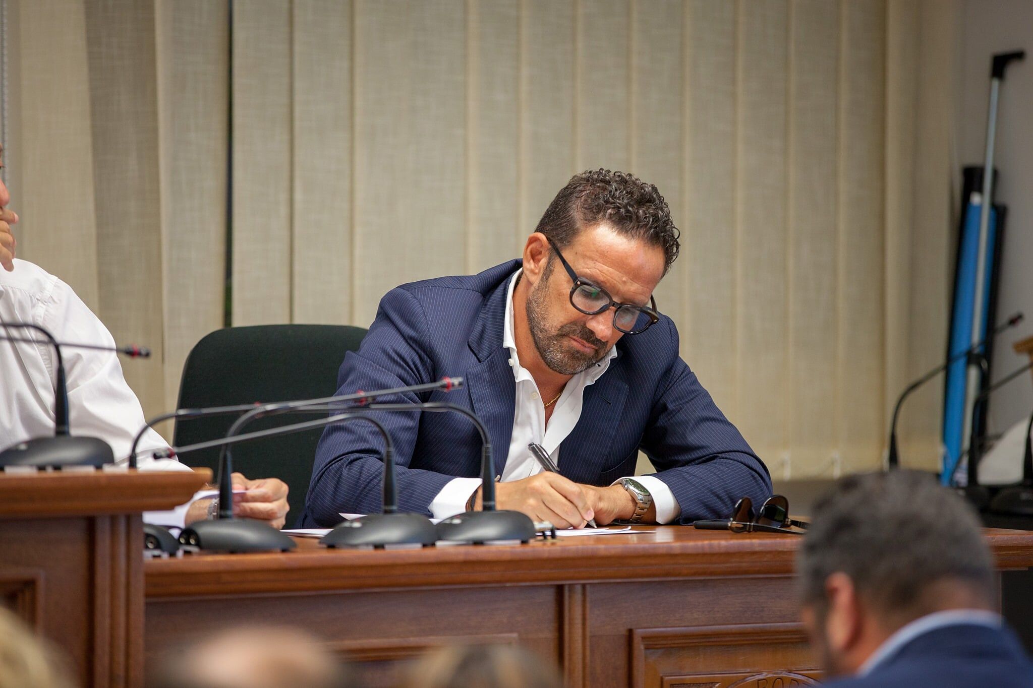 Sardegna, il Covid entra anche nella giunta regionale, positivo l’assessore Fasolino: “Maledetto virus”