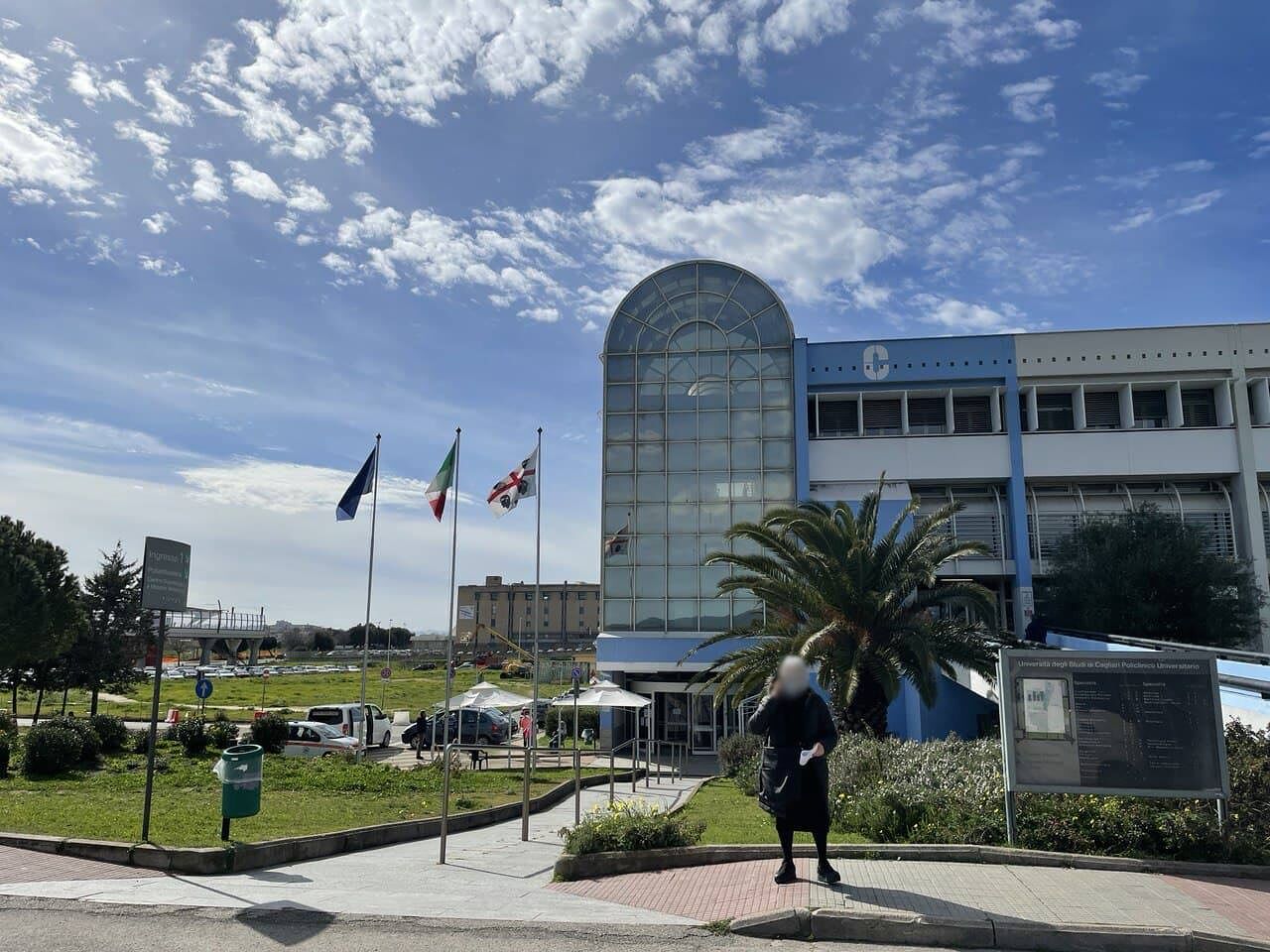 Coronavirus, in Italia situazione drammatica: tutte le regioni in rosso e arancione, Sardegna zona bianca