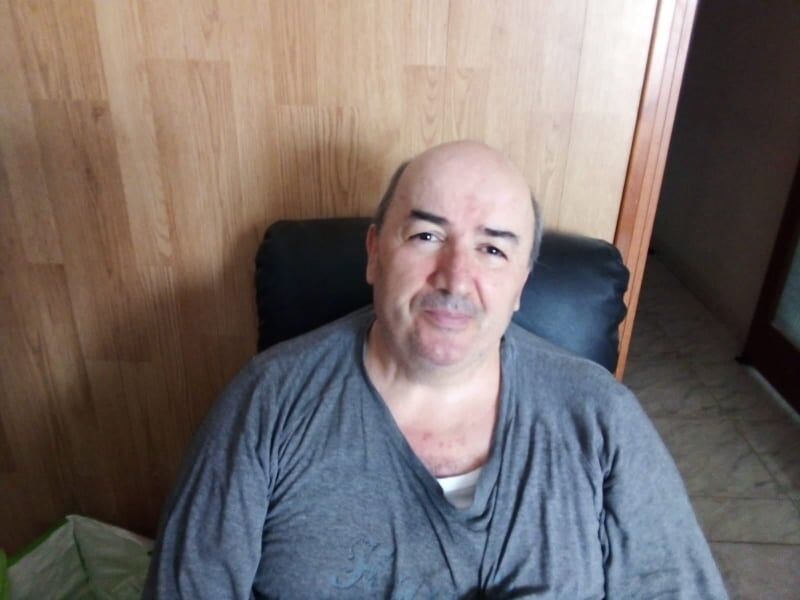 Salvatore, dopo 28 anni all’hotel Panorama la fame: “Disoccupato, chiedo aiuto alla Caritas”