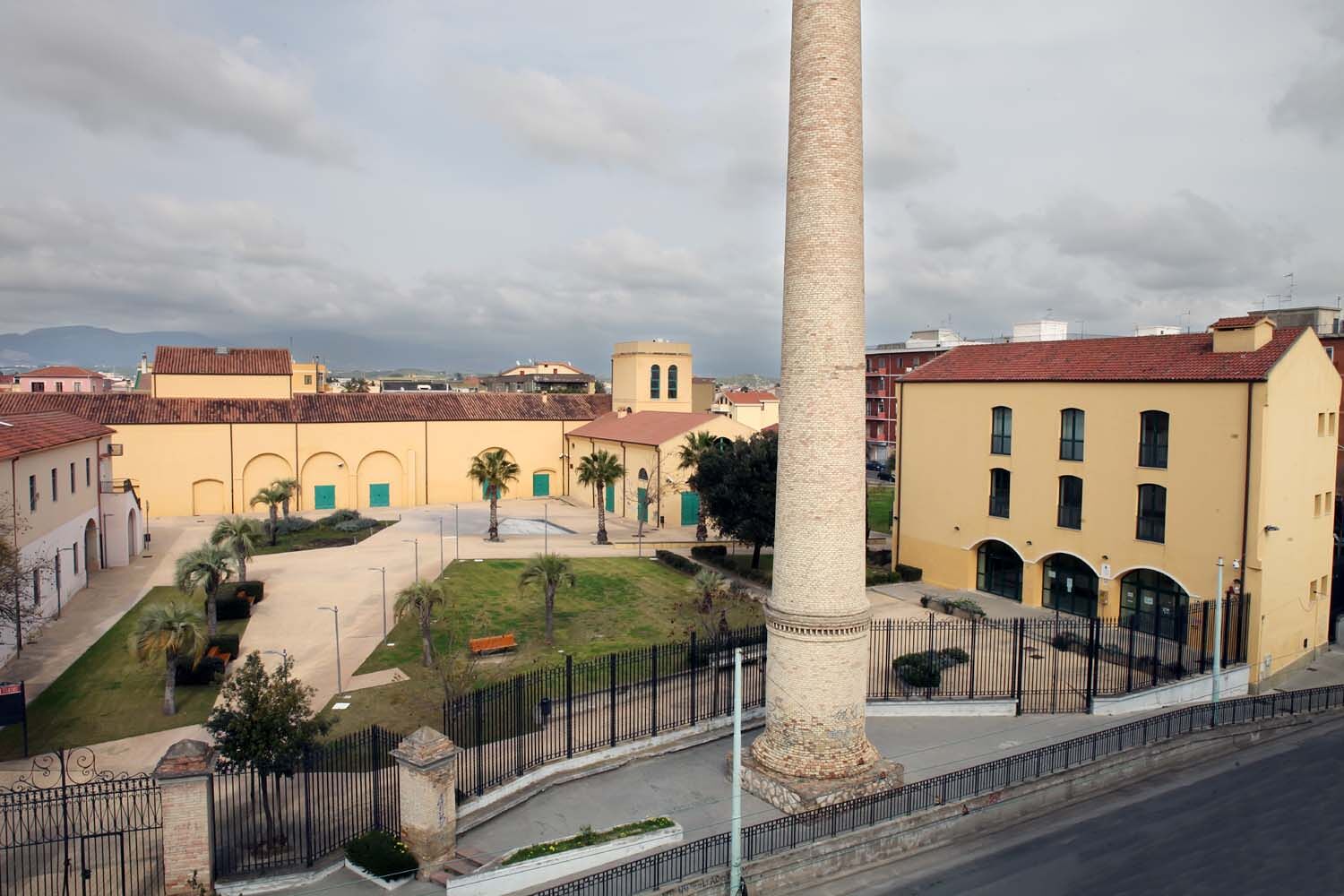 Selargius, il Covid spaventa: il sindaco chiude tutte le scuole