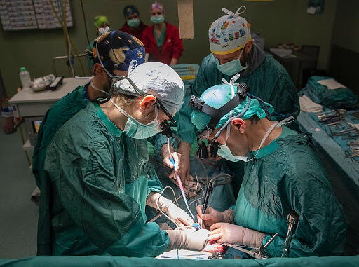 Mamma medico sarda dona parte del fegato a sua figlia di 4 anni e le salva la vita