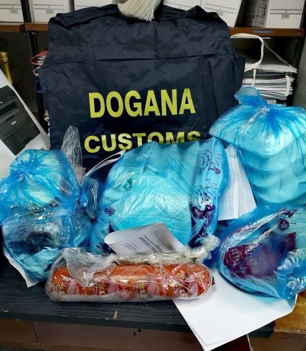 Sequestrati in tre mesi oltre 85 chili di cibo all’aeroporto di Olbia