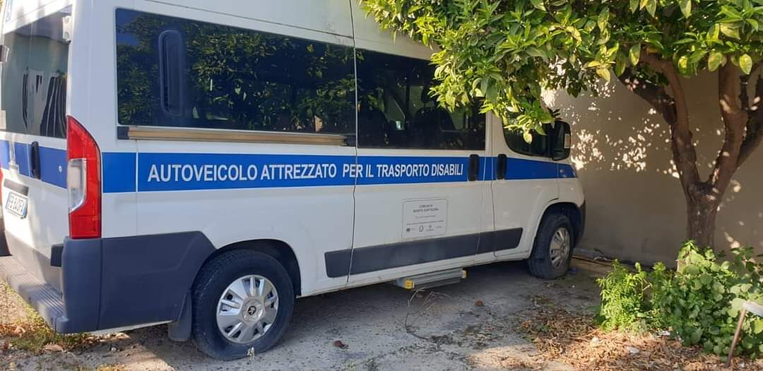 A Quartu, il Comune attiva un servizio di trasporto per i cittadini non autosufficienti verso l’Hub vaccinale