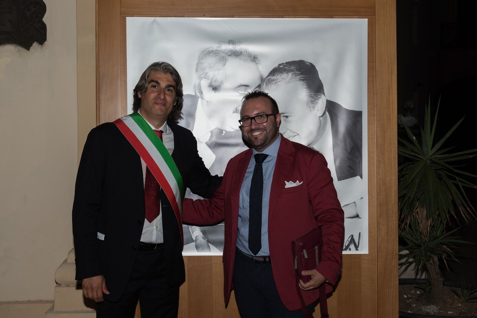 Monserrato, ragazzini scatenati con le bici in piazza: via ai controlli per tutelare i nonnini