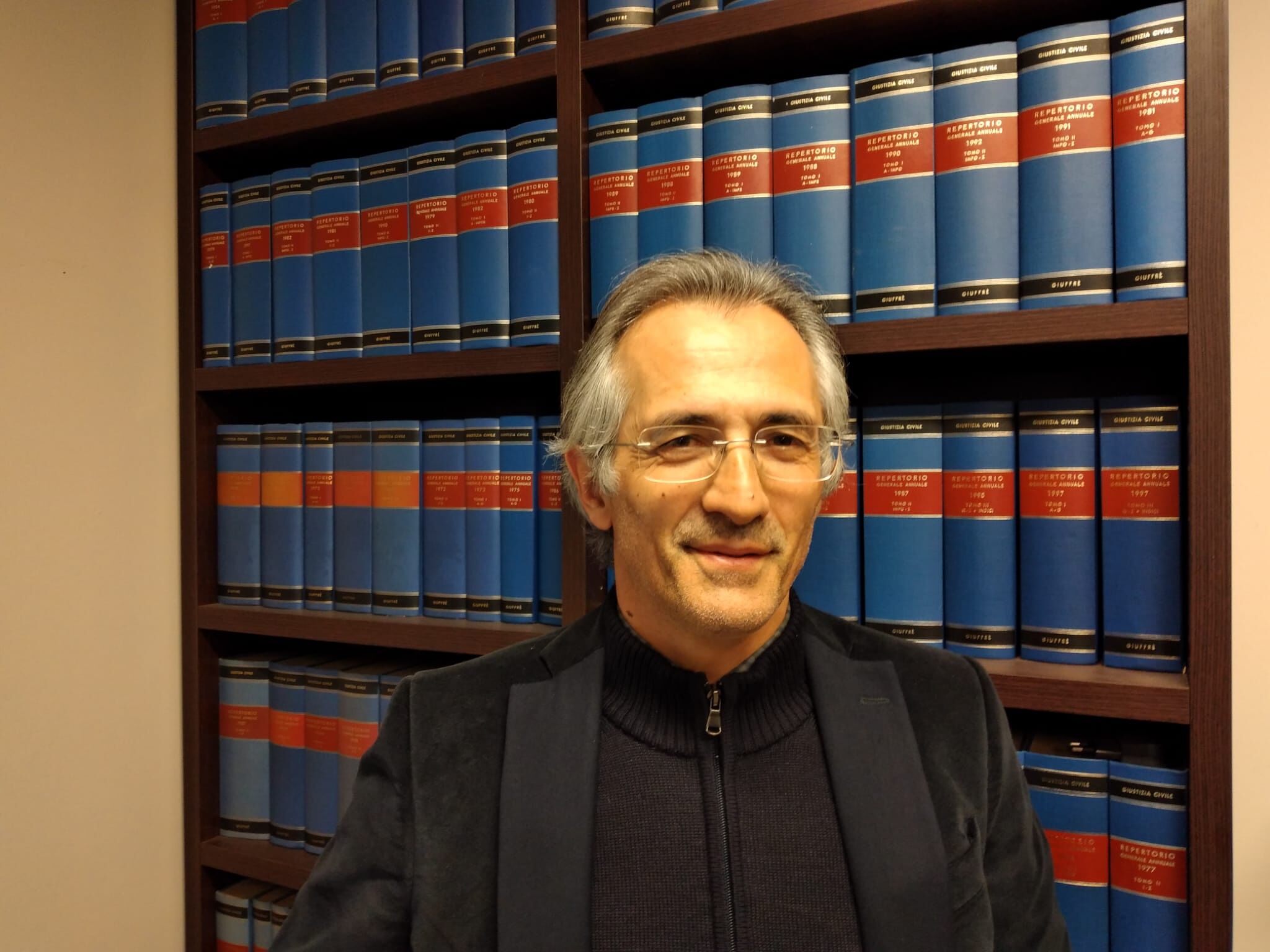 Quasi 1 milione di persone hanno perso il lavoro in un anno, a Radio CASTEDDU l’avvocato Gianni Benevole