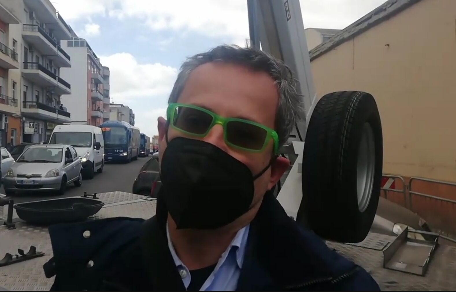 Cagliari, aumenta del 20% la tassa sui passi carrabili ma non c’è un carro attrezzi