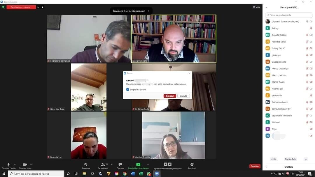 Villacidro, insulti e bestemmie durante il Consiglio comunale: “Vittime dei troll”