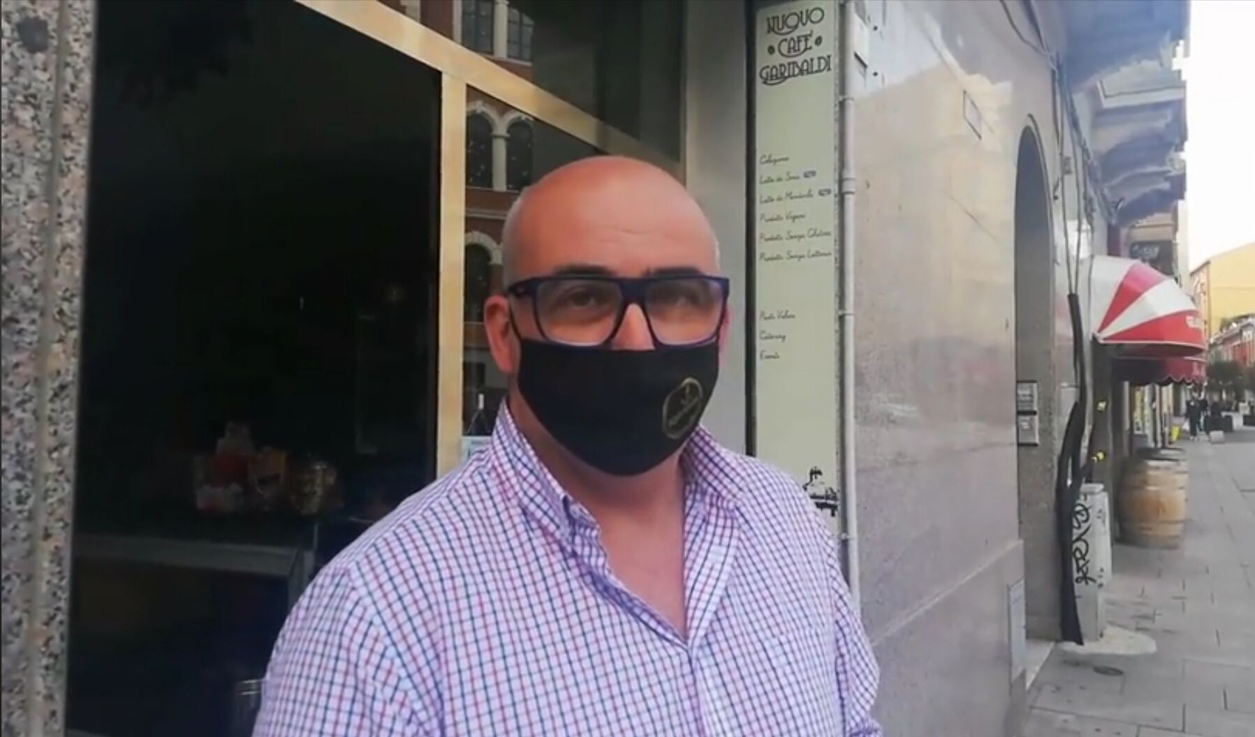 Cagliari in zona rossa ma gente in giro a passeggio: “Trovano una scusa per non restare a casa”