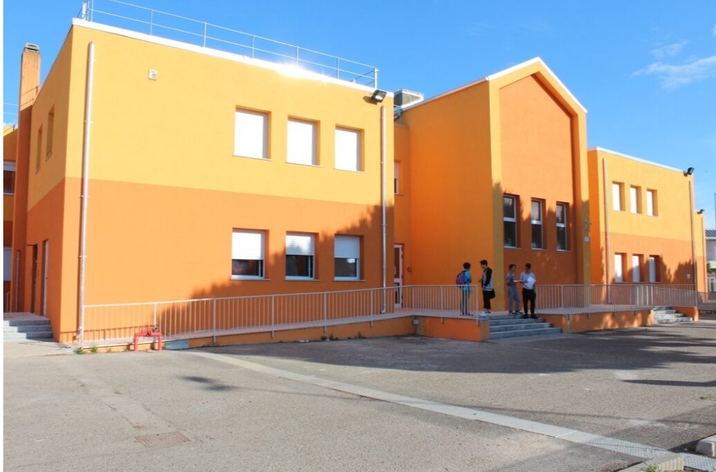 Monserrato, guasto alla condotta idrica: chiusa la scuola di via Monte Linas