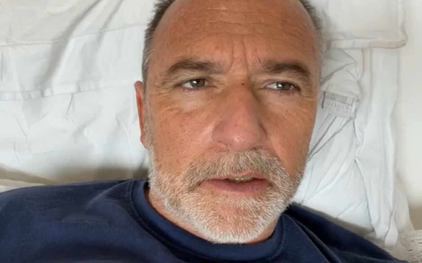 Ugo Cappellacci dopo il Covid: “Sei giorni con la maschera di ossigeno, virus maledetto: vaccinate tutti”