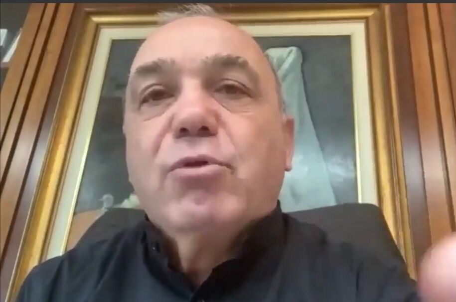 “Pratiche lente? Colpa dei dipendenti regionali in smart working. E hanno anche i buoni pasto”