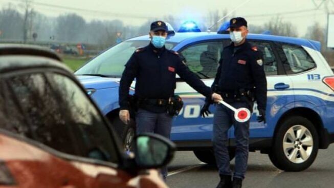 Tutti “rossi” sino a Pasquetta, anche in Sardegna restrizioni massime: sì alle visite ai parenti, no ai picnic